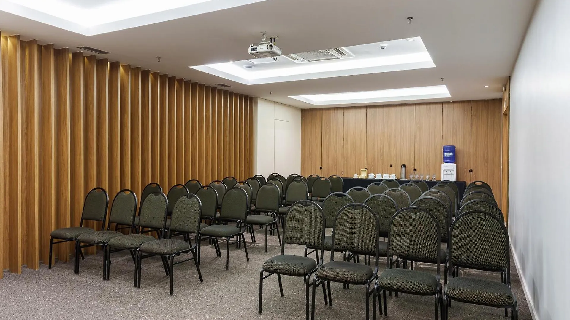 Hplus Vision Executive Brasília 4*,  Brasilien