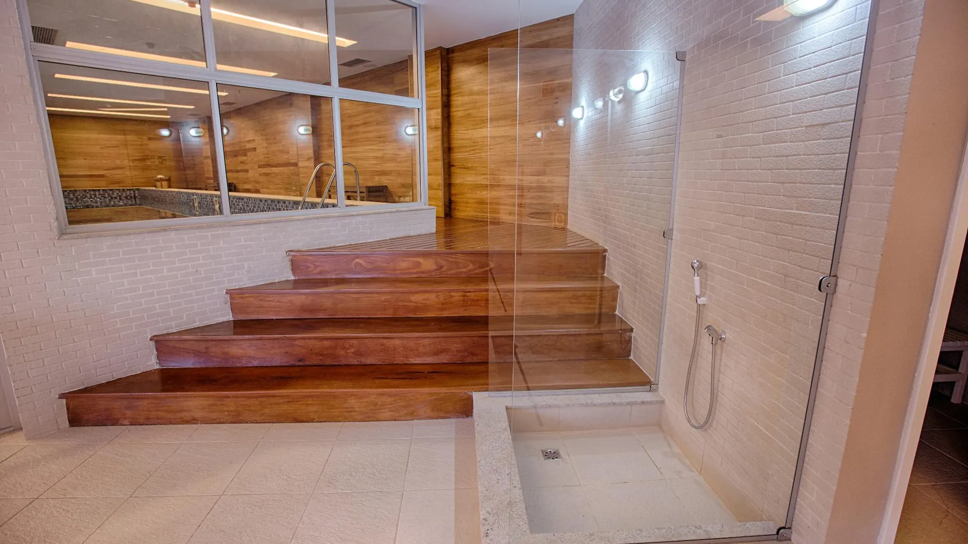 Hplus Vision Executive Brasilia Brazil
