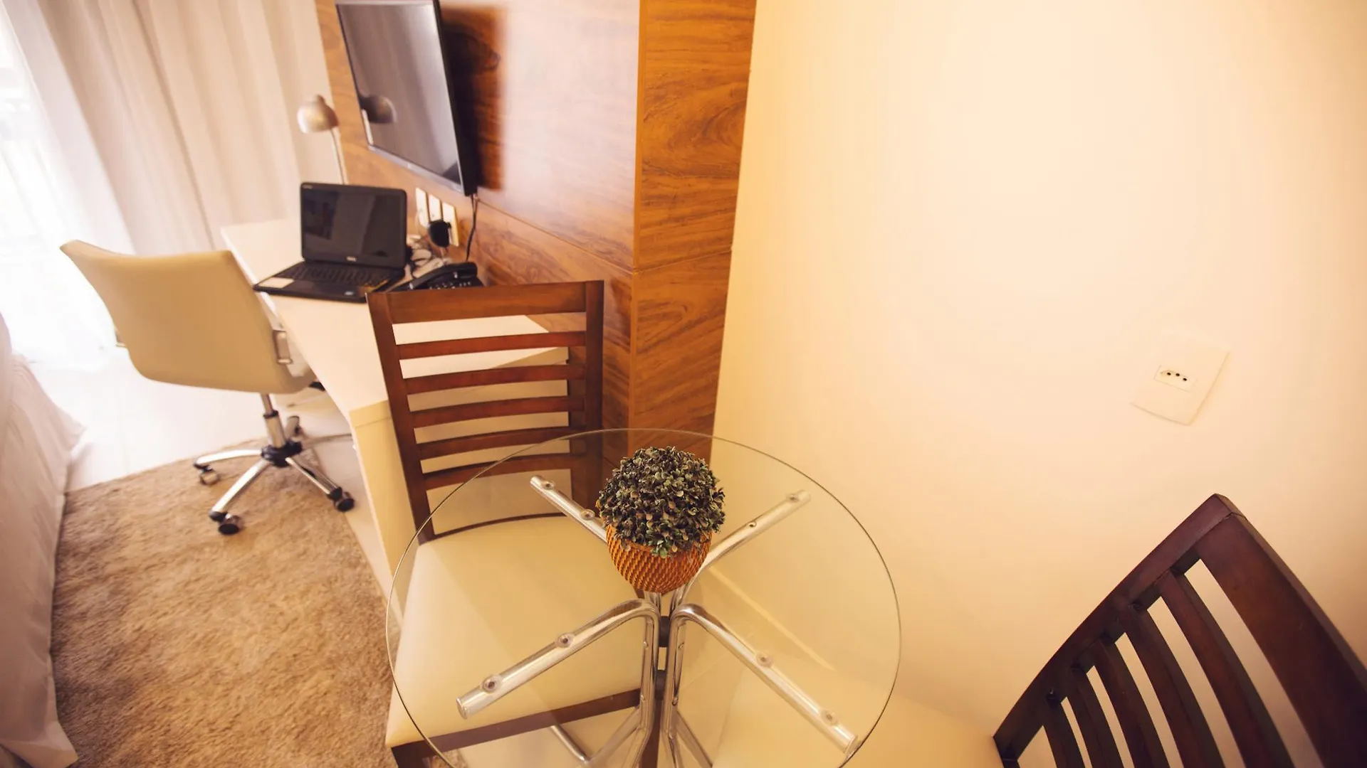 Hotel Hplus Vision Executive Brasília