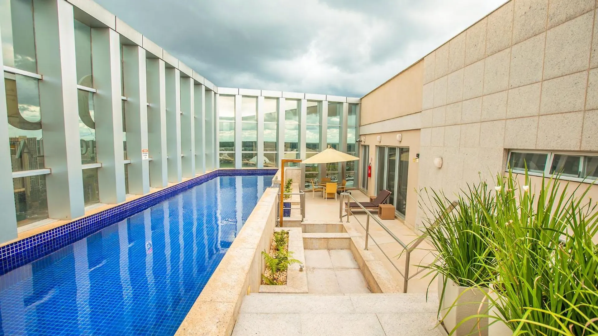 Hplus Vision Executive Brasília 4*,